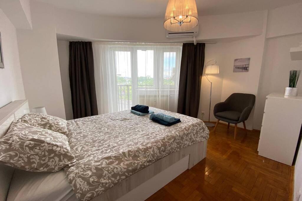 New Luxury Flat In Front Of The Parliament At Unirii Apartman Bukarest Kültér fotó