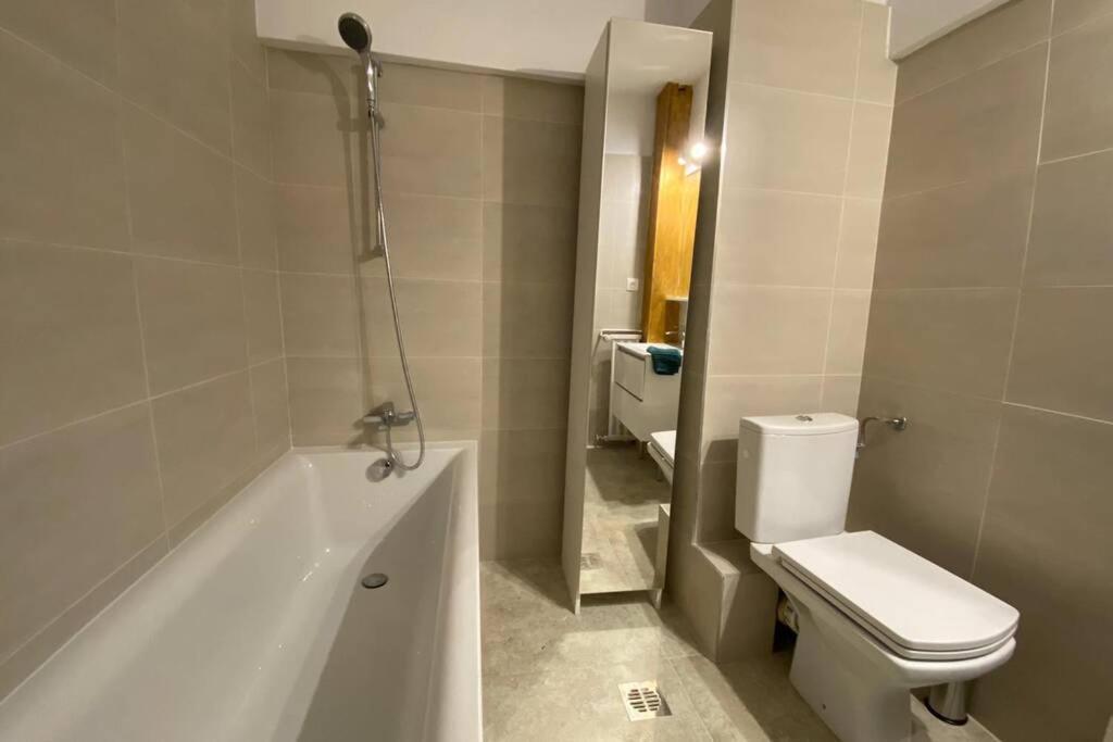 New Luxury Flat In Front Of The Parliament At Unirii Apartman Bukarest Kültér fotó