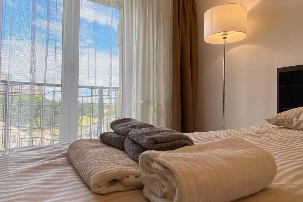 New Luxury Flat In Front Of The Parliament At Unirii Apartman Bukarest Kültér fotó